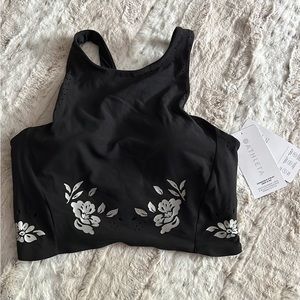 Athleta Conscious Eyelet Crop D-DD